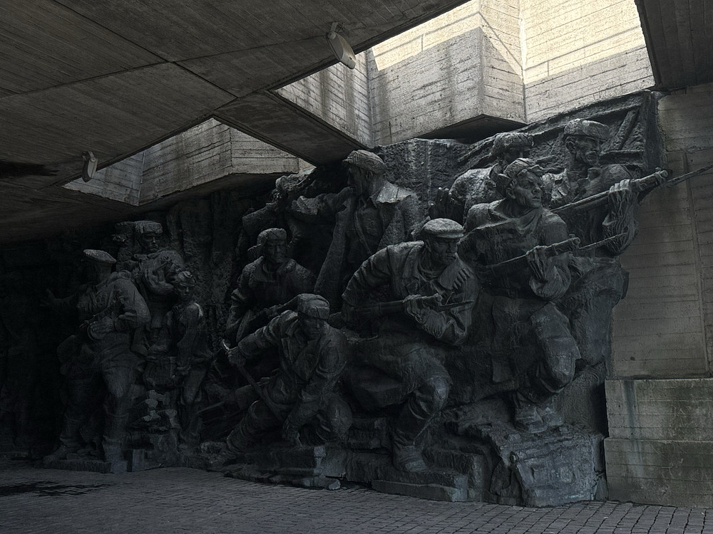 Monumental art #9