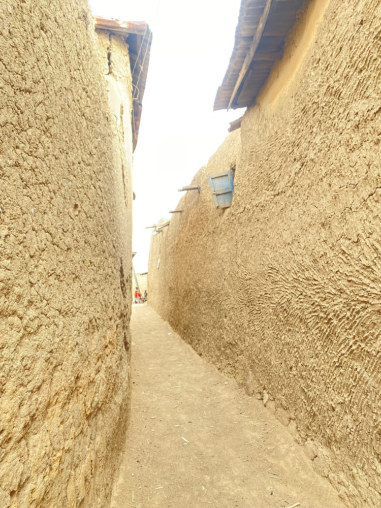 Tatched walls of zazzau(empty version)