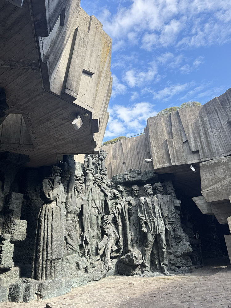 Monumental art #5